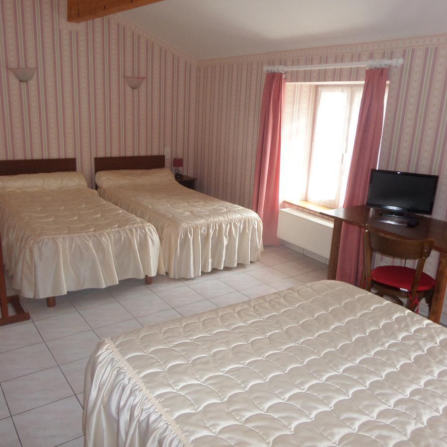Hotel Restaurant La Renaissance Saint-Cirgues-en-Montagne Екстериор снимка